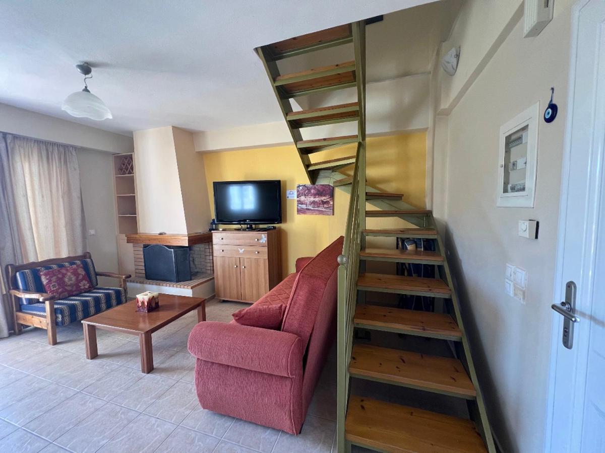 Maisonette Sea View , Finikounda Екстериор снимка