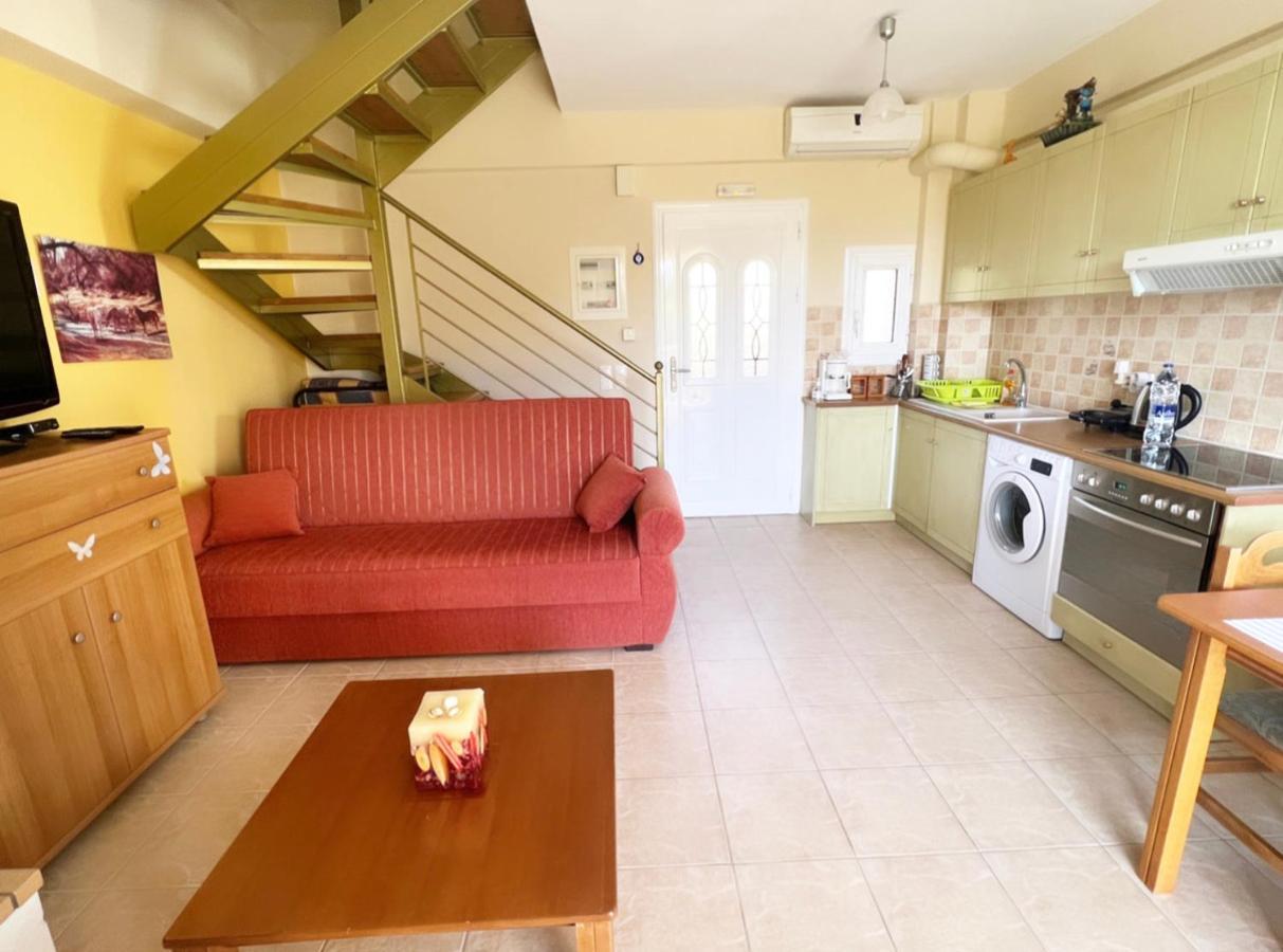 Maisonette Sea View , Finikounda Екстериор снимка